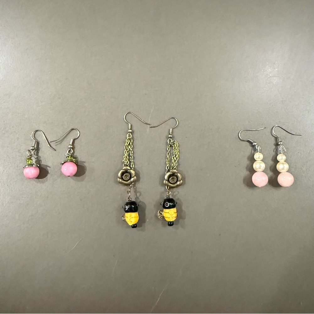 3/$10 🛒🛍️ Pink and Yellow Earrings Set - Set of 3
